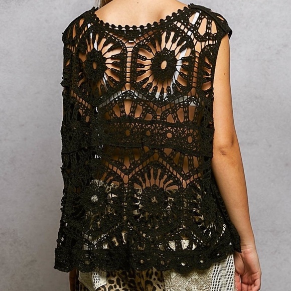 New POL Openwork Floral Crochet SleevelessTank Top Scalloped Relaxed Shirt Black - Picture 8 of 10